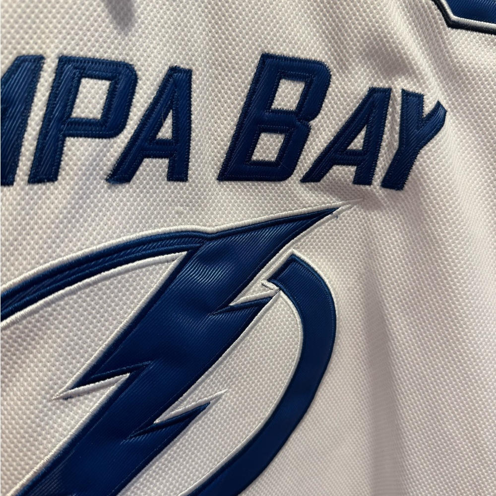 Reebok Tampa Bay Lightning Captain Hockey Jersey Stamkos - Picture 2 of 4
